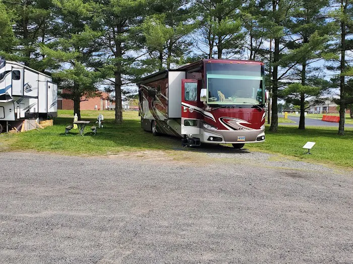 Willow Pond RV Campground Picture 2