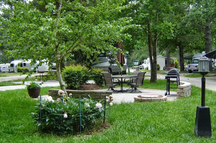 American Heritage RV Park Picture 9