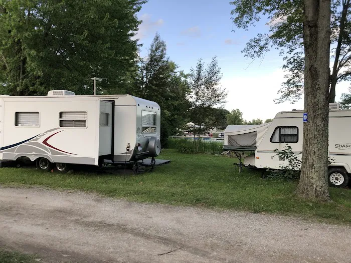 Potter Lake Shore Camp LLC Picture 7