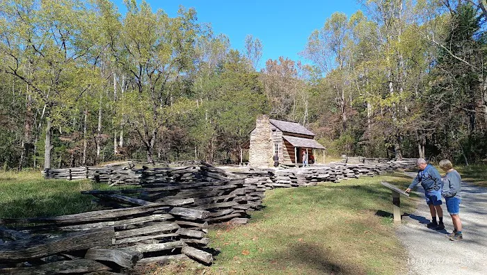 Ole Smoky Retreat Picture 5