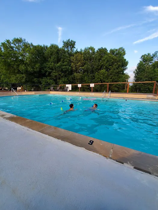 Whispering Oaks Campground Picture 2
