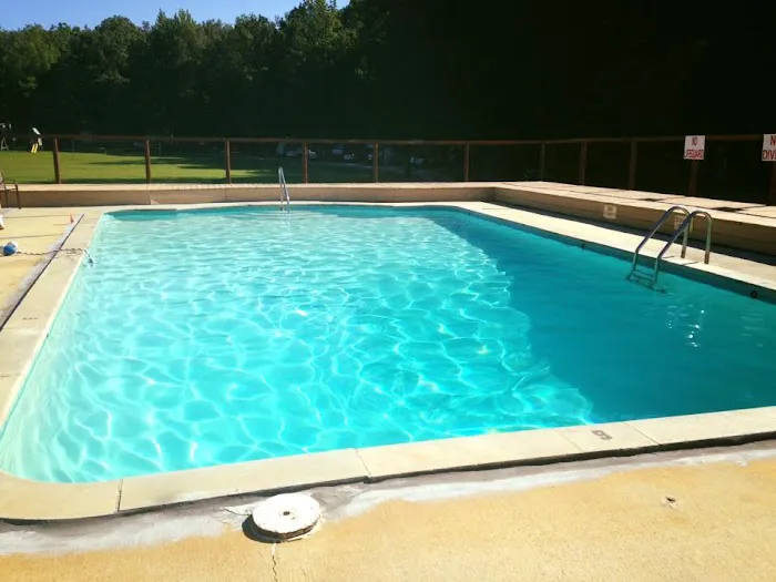 Whispering Oaks Campground Picture 3