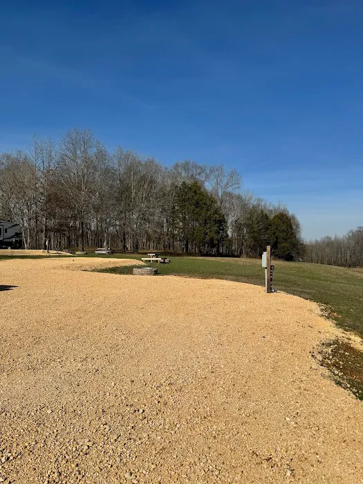 Bluegrass River RV Picture 7