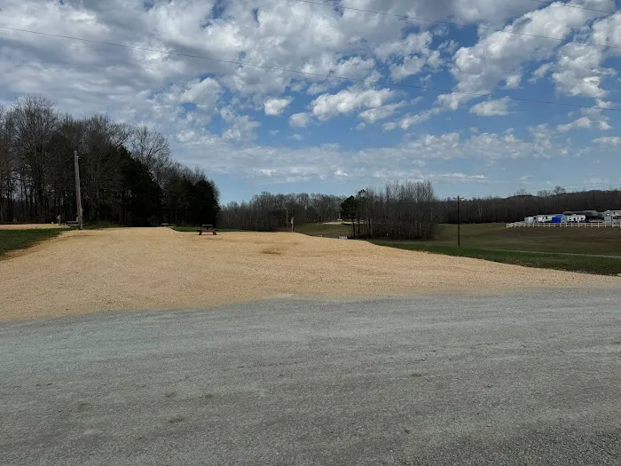 Bluegrass River RV Picture 9