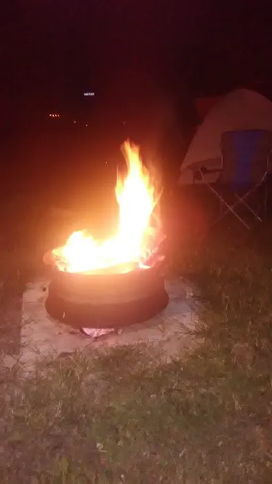 Lake Campalot Picture 2