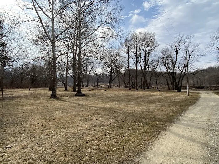 Sycamore Loop Picture 5