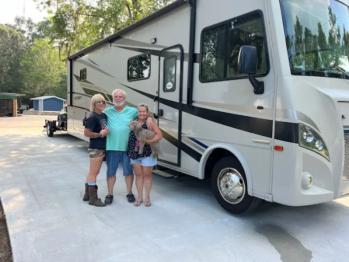 High Springs RV Resort and Campground Picture 6