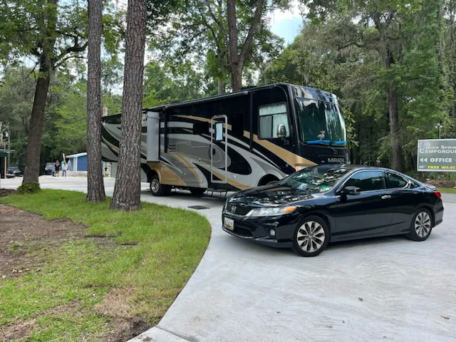 High Springs RV Resort and Campground Picture 8