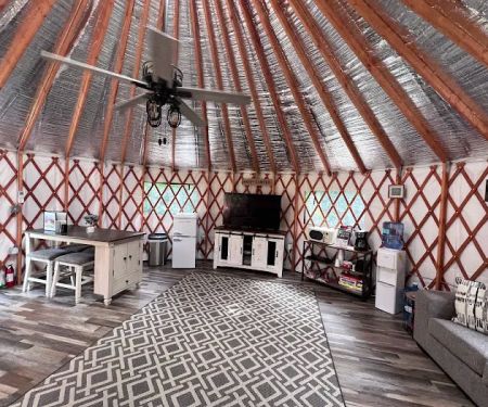 Barney Creek Retreat LLC