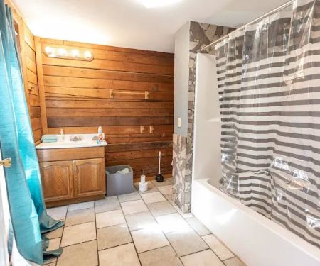 Meramec River Resort-The Original Birds Nest Lodge