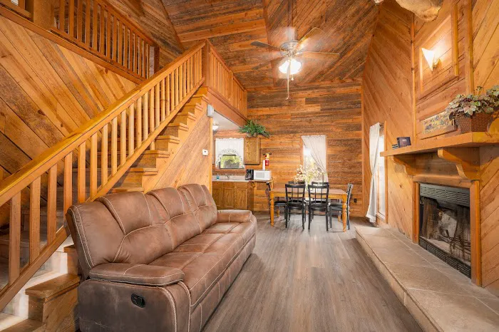 Blue Springs Ranch Picture 4