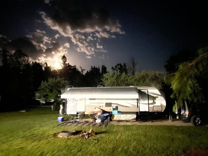 Heavens Up North Campground Picture 6