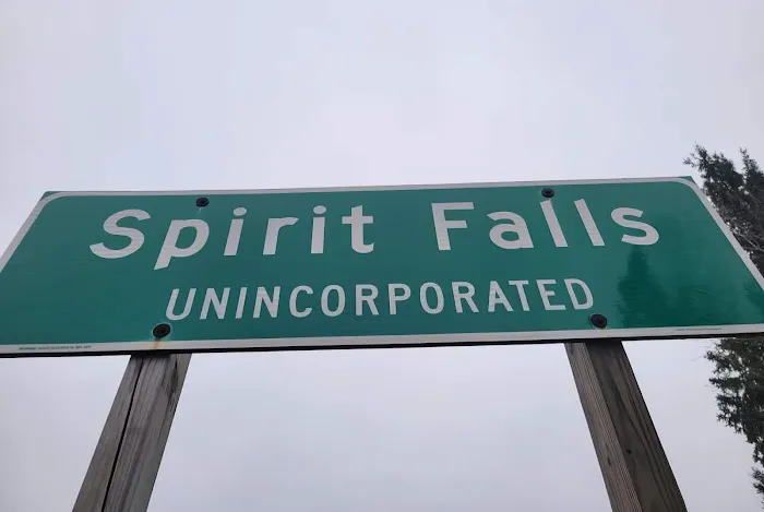 Spirit Falls Bar/Campground Picture 2