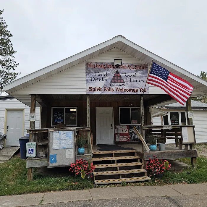 Spirit Falls Bar/Campground Picture 4