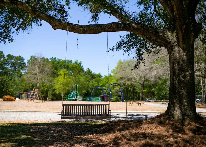 The Oaks Family RV Park & Campground Picture 5