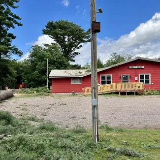 Eagle Lodge Resort & Campground Picture 3