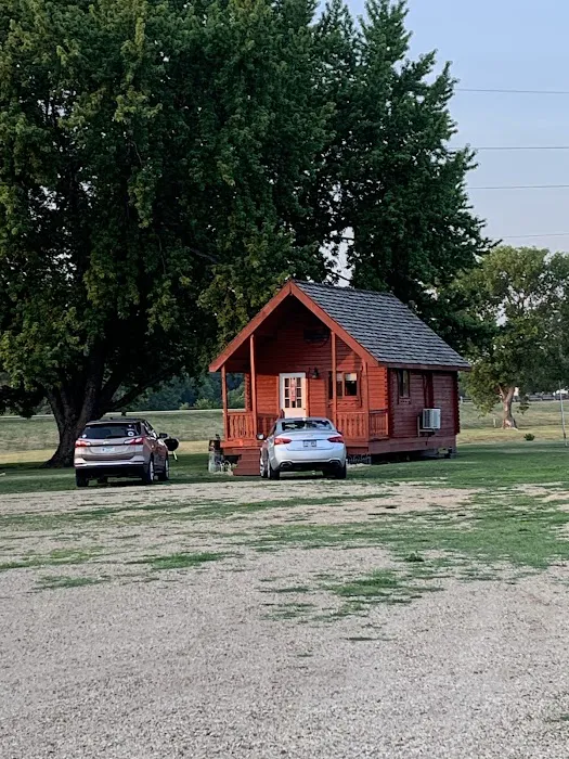 Outdoors Inn Campground Picture 2