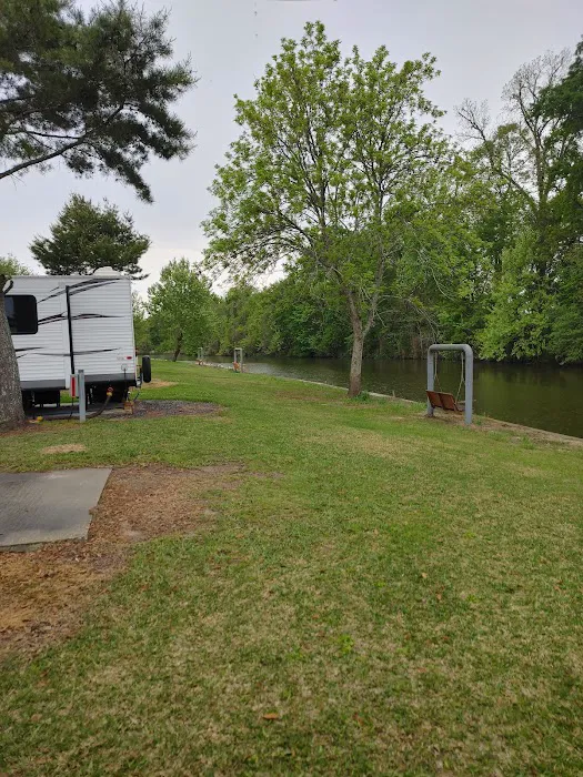 Bergeron's On-Bayou Campground Picture 6