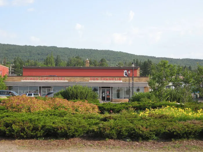 Grand Marais Campground & Marina Picture 3