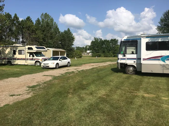 Edgeley Campground Picture 10