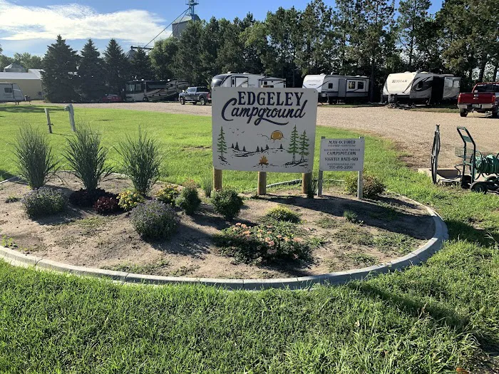 Edgeley Campground Picture 6