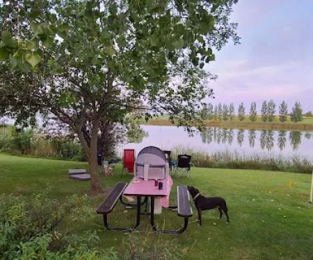 Lake Hoskins RV Park & Campground