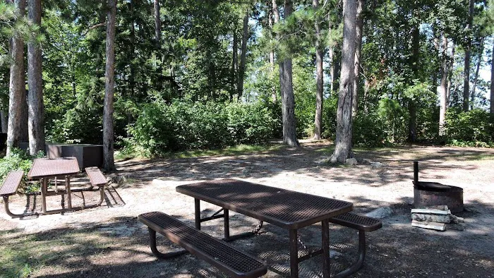 Norway Island S14 Campsite Picture 4