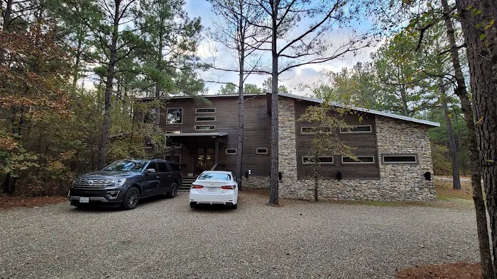 Modern Twist Cabin Picture 8