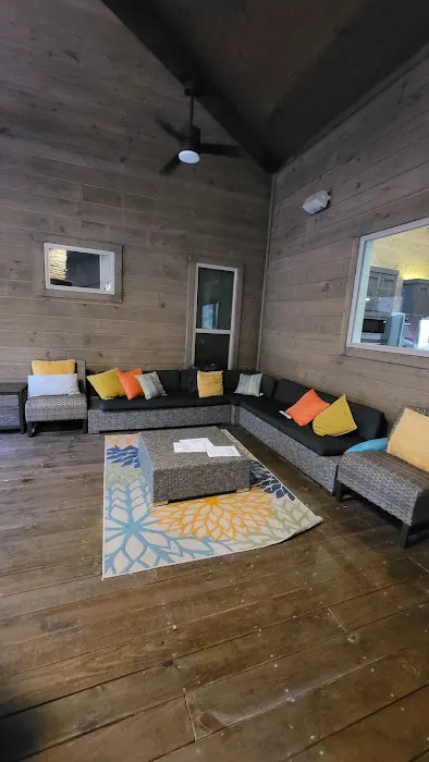 Modern Twist Cabin Picture 1