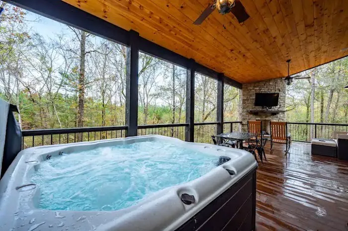 Trout and About Luxury Cabin- Broken Bow, OK Picture 4