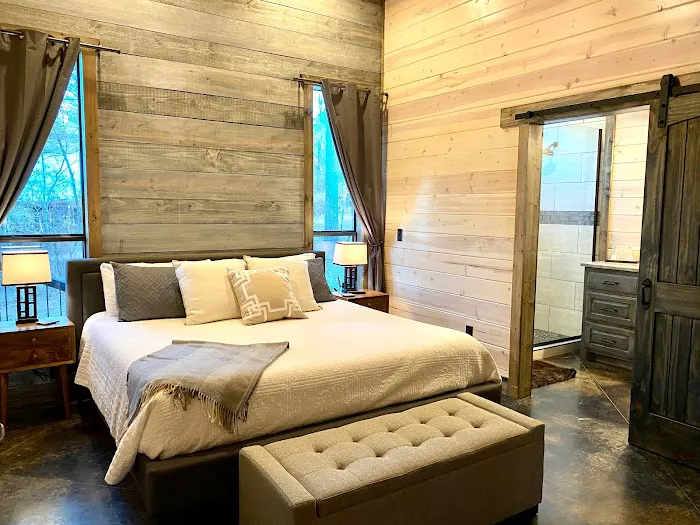 Trout and About Luxury Cabin- Broken Bow, OK Picture 6