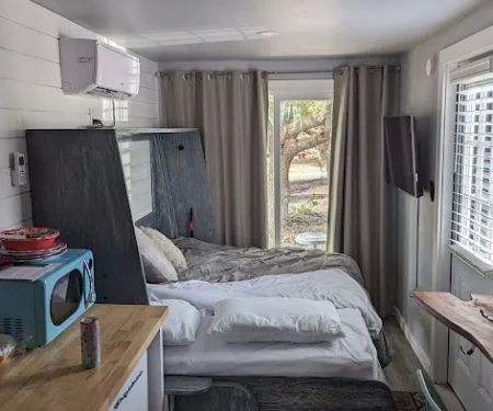 The Container Retreat @ 290 Wine Trail