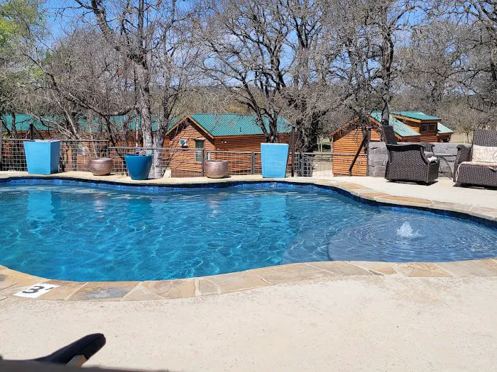 Al's Hideaway Cabins and RV Rentals, LLC Picture 1