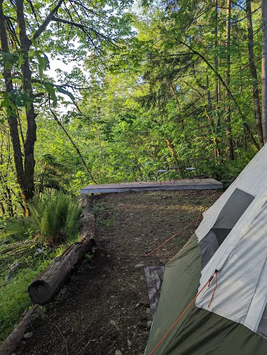 Dean's Campground Picture 8