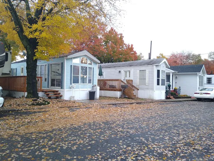 Costa Mobile Home Park Picture 6