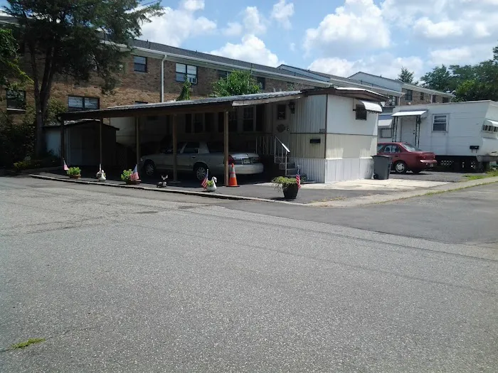 Costa Mobile Home Park Picture 8