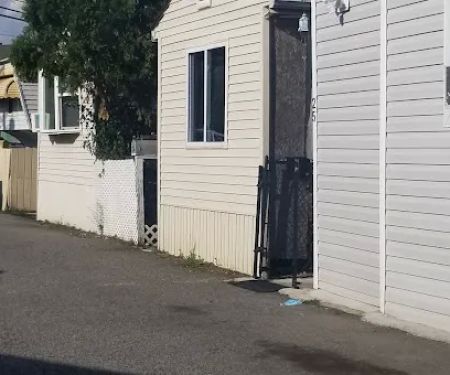 Riverview Trailer Cour Inc