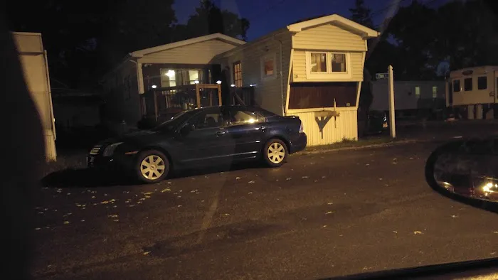 Finn's Mobile Home Park & Sales Picture 2