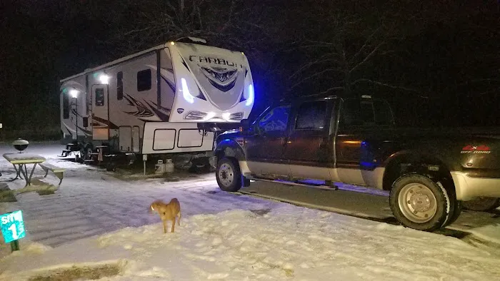 Navy Earle MWR RV Park Picture 9