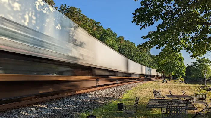 Highland Falls RV Park & Marina Picture 2