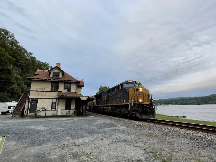 Highland Falls RV Park & Marina Picture 8