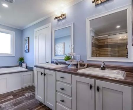 Lakeside Village Mobile Home