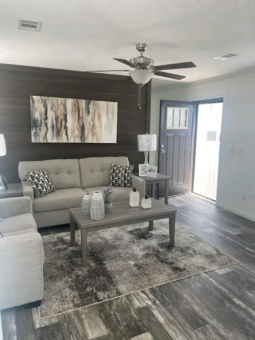 Lakeside Village Mobile Home Picture 8