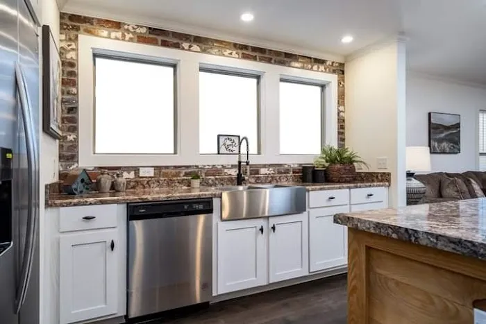 Lakeside Village Mobile Home Picture 9