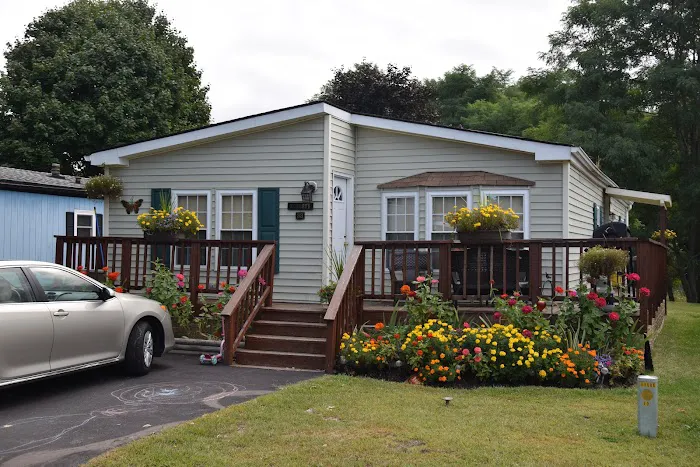 Washingtonville Manor Manufactured Home Community Picture 2