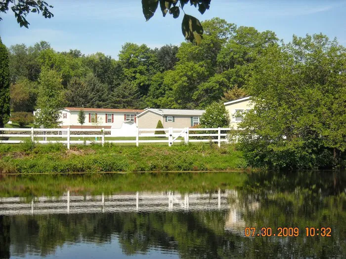 Brittany Terrace Picture 3