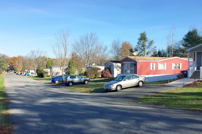 Silver Stream Village Manufactured Home Community Picture 6