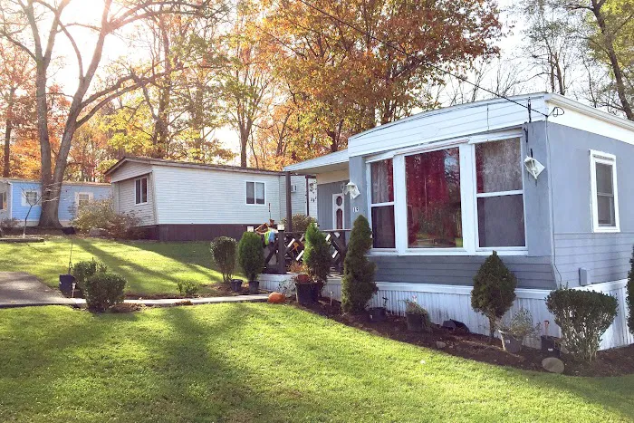 Silver Stream Village Manufactured Home Community Picture 10