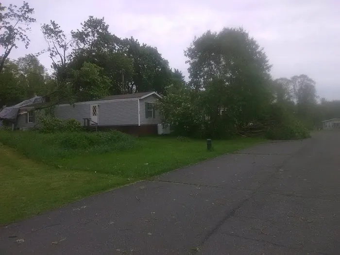 Walter's Mobile Home Village Picture 8