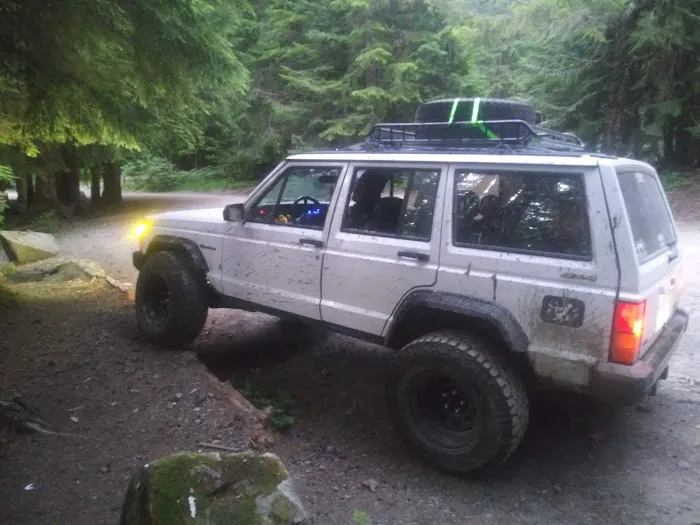 Evans Creek Campground Picture 3